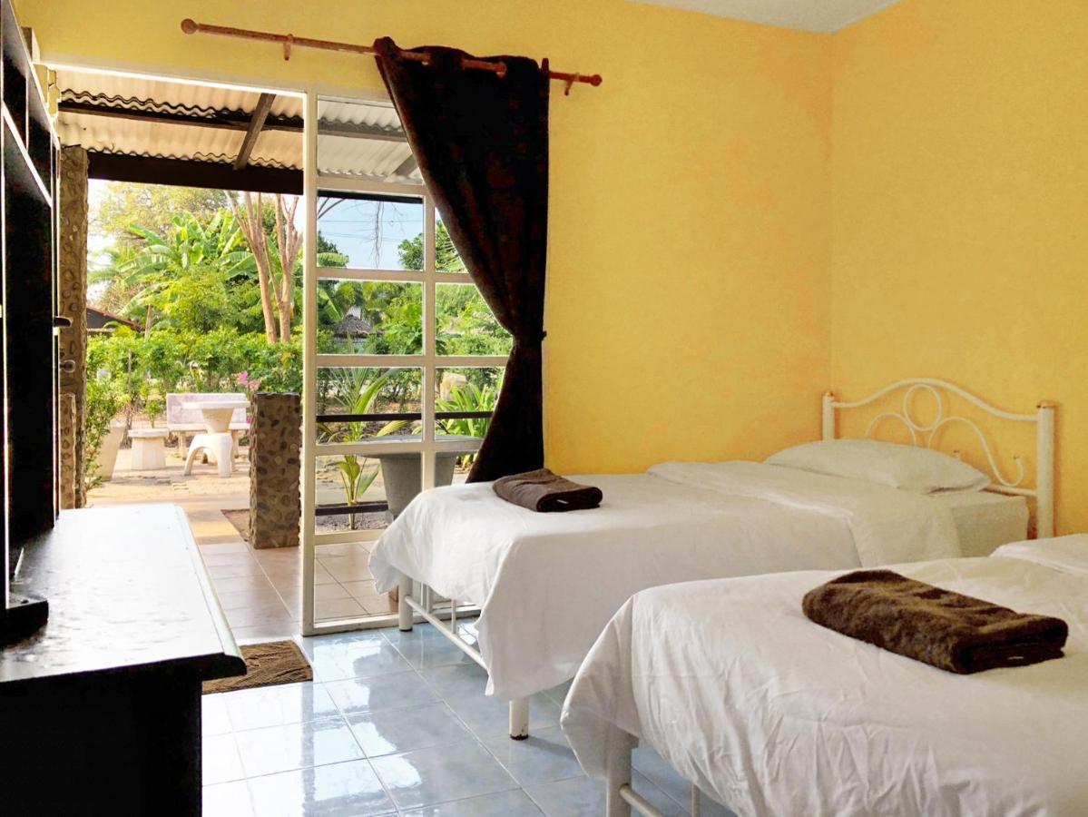 Blue Beach Resort Baanphakrimlay Εξωτερικό φωτογραφία
